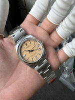 VS Factory Rolex Oyster Perpetual 36mm Candy Pink Lacquer Dial Smooth Bezel Oyster Bracelet (126000) 1:1 Super Clone – DD3230 Movement – Bild 6