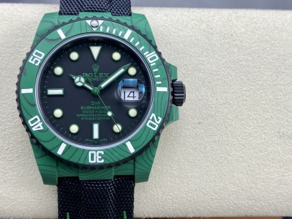 i1672743876_9831_0.jpg VS Factory Rolex Submariner Date “DiW Green Devil” Layered Green Carbon (Custom Edition) 1:1 Super Clone – DD3135 Movement – Bild 1
