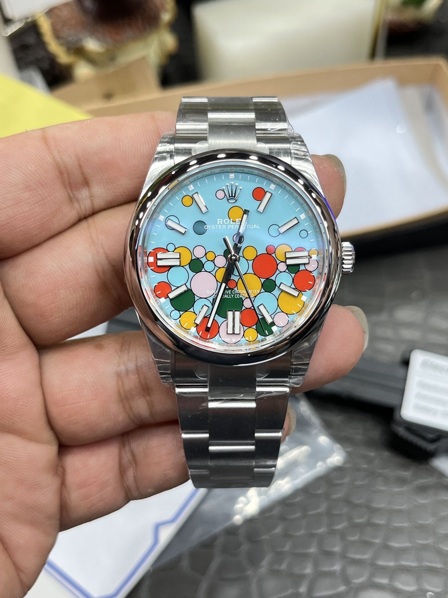 i1715728166_5641_0-1.jpg VS Factory Rolex Oyster Perpetual 36mm “Celebration Bubble” Motif Dial Smooth Bezel Oyster Bracelet (126000) 1:1 Super Clone – DD3230 Movement – Bild 1