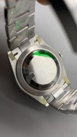 VS Factory Rolex Datejust 41mm Blue Sunburst Dial Smooth Bezel Oyster Bracelet (126300) 1:1 Super Clone – DD3235 Movement – Bild 8