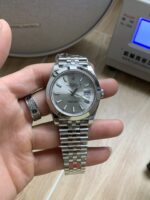 VS Factory Rolex Datejust 41mm Silver Sunburst Dial Smooth Bezel Jubilee Bracelet (126300) 1:1 Super Clone – DD3235 Movement – Bild 2