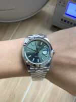 VS Factory Rolex Datejust 41mm Mint Green Sunburst Dial Smooth Bezel Jubilee Bracelet (126300) 1:1 Super Clone – DD3235 Movement – Bild 5