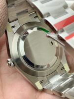 VS Factory Rolex Oyster Perpetual 41mm Candy Pink Lacquer Dial Smooth Bezel Oyster Bracelet (124300 Custom) 1:1 Super Clone – DD3230 Movement – Bild 5