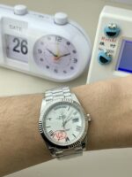 VS Factory (V2) Rolex Day-Date 40mm White Roman Dial Fluted Bezel President Bracelet (228239) 1:1 Super Clone – DD3255 Movement – Bild 4