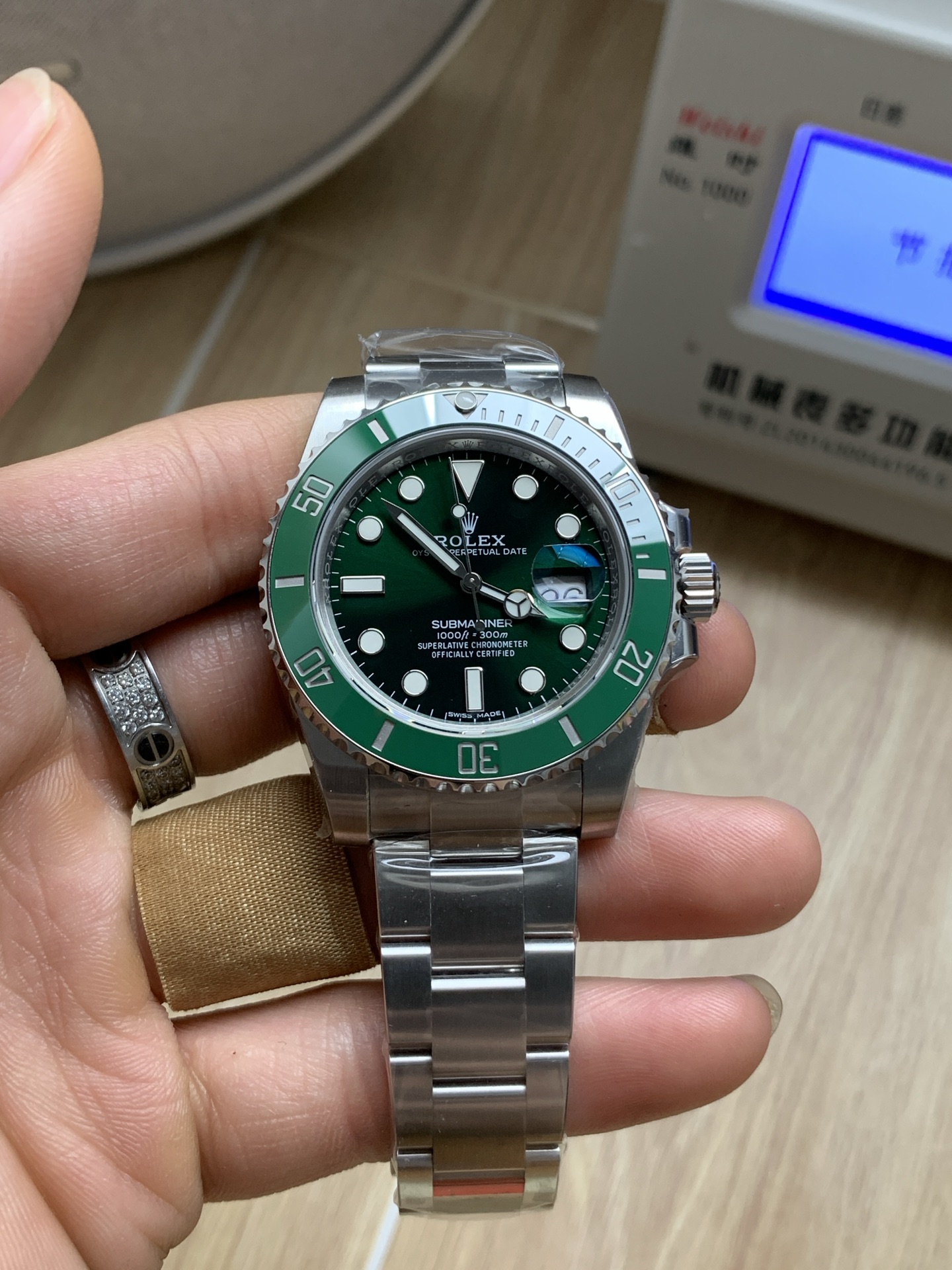 vsf-10417-1d7f56a0d3-40 VS Factory Rolex Submariner Date “Hulk” Green 40mm (116610LV) 1:1 Super Clone – DD3135 Movement – Bild 1