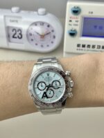 VS Factory Rolex Cosmograph Daytona “Platona” Ice Blue Baguette Diamond Dial (126506) 1:1 Super Clone – DD4131 Movement – Bild 4