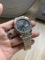 VS Factory Rolex Datejust 41mm Two-Tone Rose Gold Slate Black Fluted Motif Dial Jubilee Bracelet (126331) 1:1 Super Clone – DD3235 Movement – Bild 4