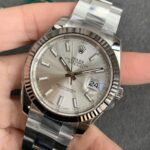VS Factory Rolex Datejust 41mm Silver Sunburst Dial Fluted Bezel Oyster Bracelet (126334) 1:1 Super Clone – DD3235 Movement – Bild 4