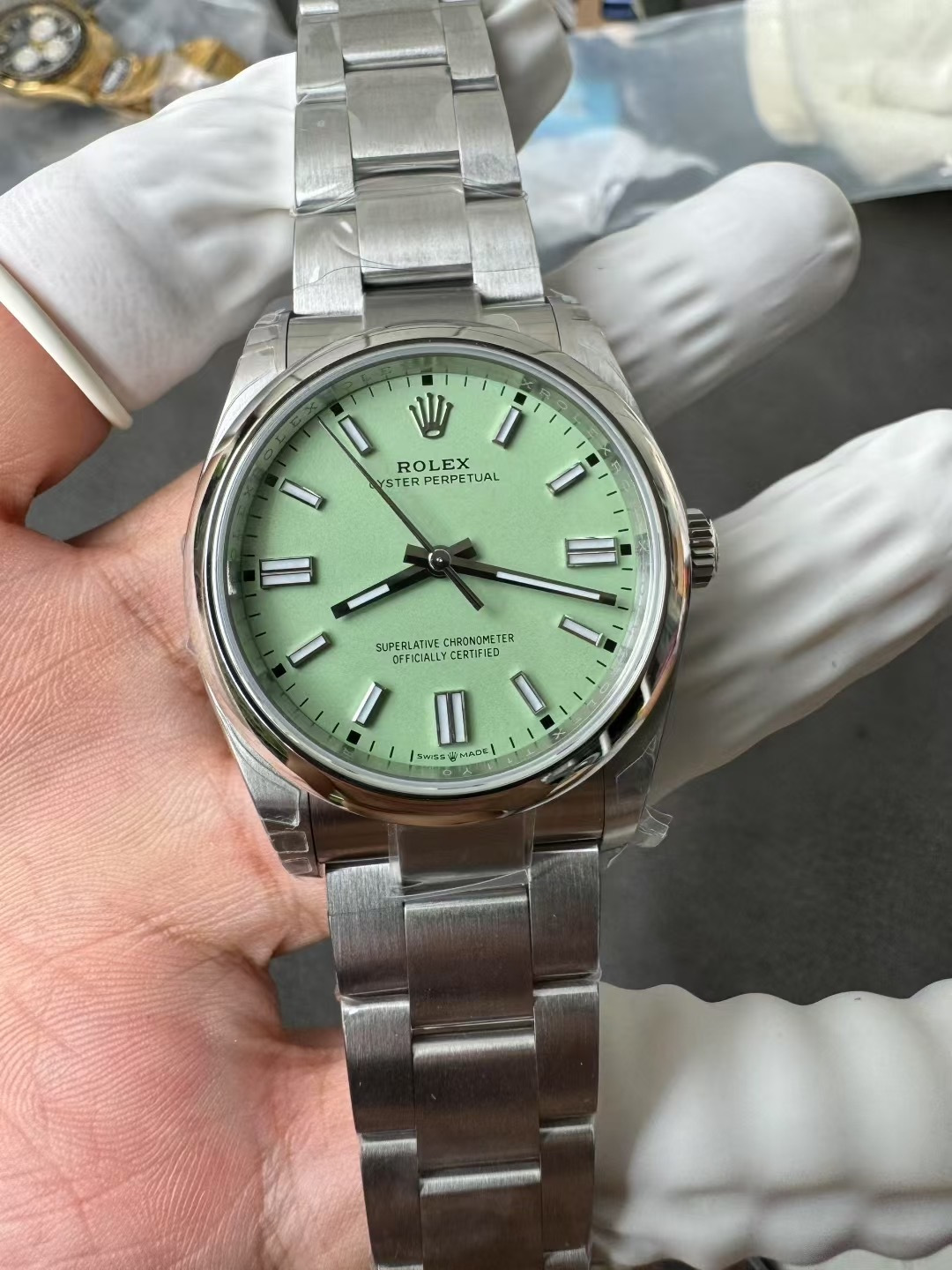 VS Factory Rolex Oyster Perpetual 36mm Green Lacquer Dial Smooth Bezel Oyster Bracelet (126000) 1:1 Super Clone – DD3230 Movement