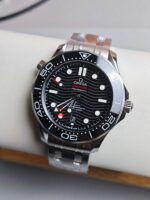 VS Factory Omega Seamaster Diver 300M 42mm Black Wave Dial Black Ceramic Bezel Stainless Steel Bracelet (210.30.42.20.01.001) 1:1 Super Clone – DD8800 Movement – Bild 3