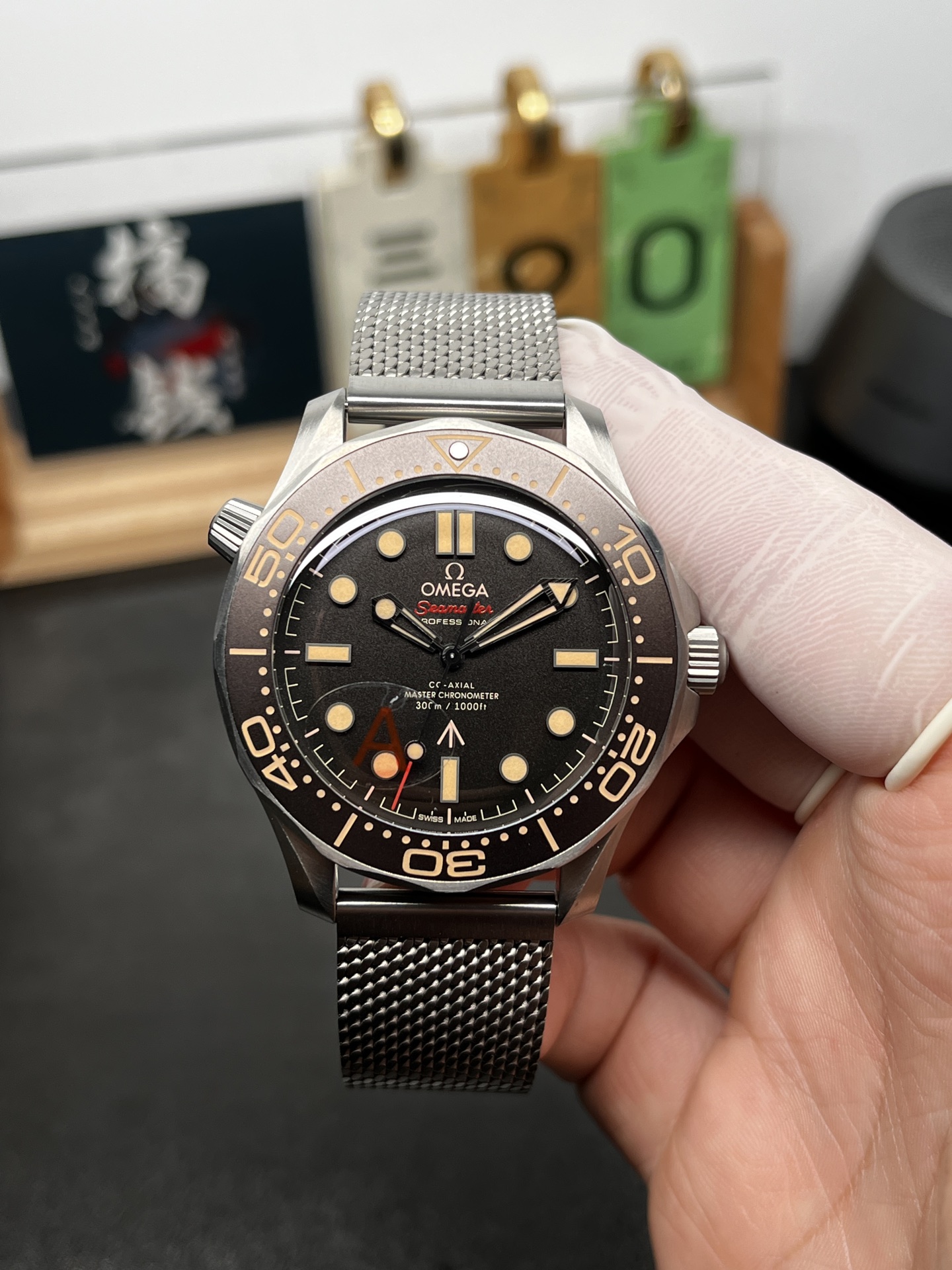 vsf-13380-bf755eb055-i1773940208849_8847_0_0-1 VS Factory Omega Seamaster Diver 300M 42mm 007 Edition “No Time To Die” Titanium Mesh (210.90.42.20.01.001) 1:1 Super Clone – DD8806 Movement – Bild 1