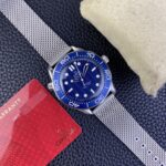 VS Factory Omega Seamaster Diver 300M 42mm James Bond 60th Anniversary Mesh (210.30.42.20.03.002) 1:1 Super Clone – DD8806 Movement – Bild 4