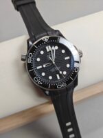 VS Factory Omega Seamaster Diver 300M 43.5mm Black Ceramic & Titanium (210.92.44.20.01.001) 1:1 Super Clone – DD8806 Movement – Bild 3