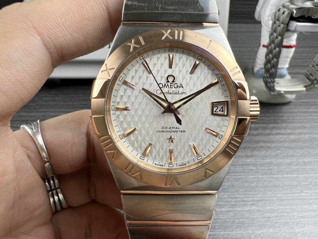 vsf-14066-90dc4316f9-i1680506490_4206_0-1 VS Factory Omega Constellation Co-Axial 38mm Two-Tone Sedna Gold (123.20.38.21.02.007) 1:1 Super Clone -DD8500 Movement – Bild 1