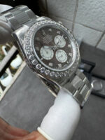 VS Factory Rolex Cosmograph Daytona Black Mother of Pearl (MOP) Diamond Dial & Bezel (116509 Custom) 1:1 Super Clone – DD4130 Movement – Bild 7