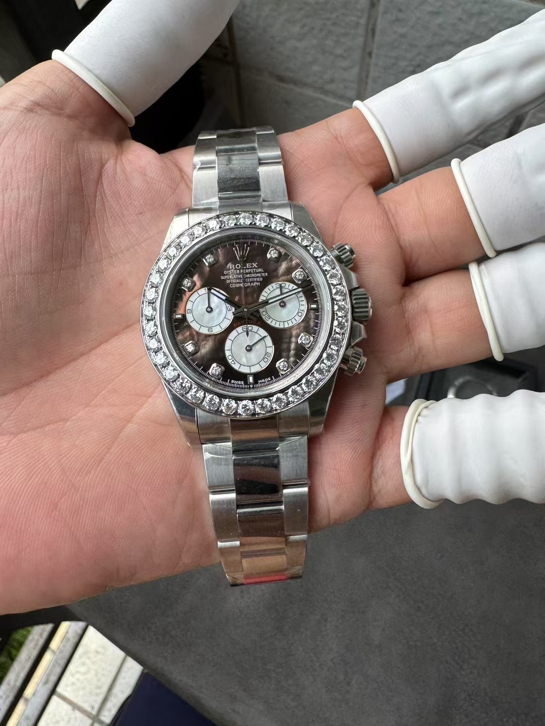 vsf-14226-b9e834a829-i1754403257616_257_0_7-1 VS Factory Rolex Cosmograph Daytona Black Mother of Pearl (MOP) Diamond Dial & Bezel (116509 Custom) 1:1 Super Clone – DD4130 Movement – Bild 1