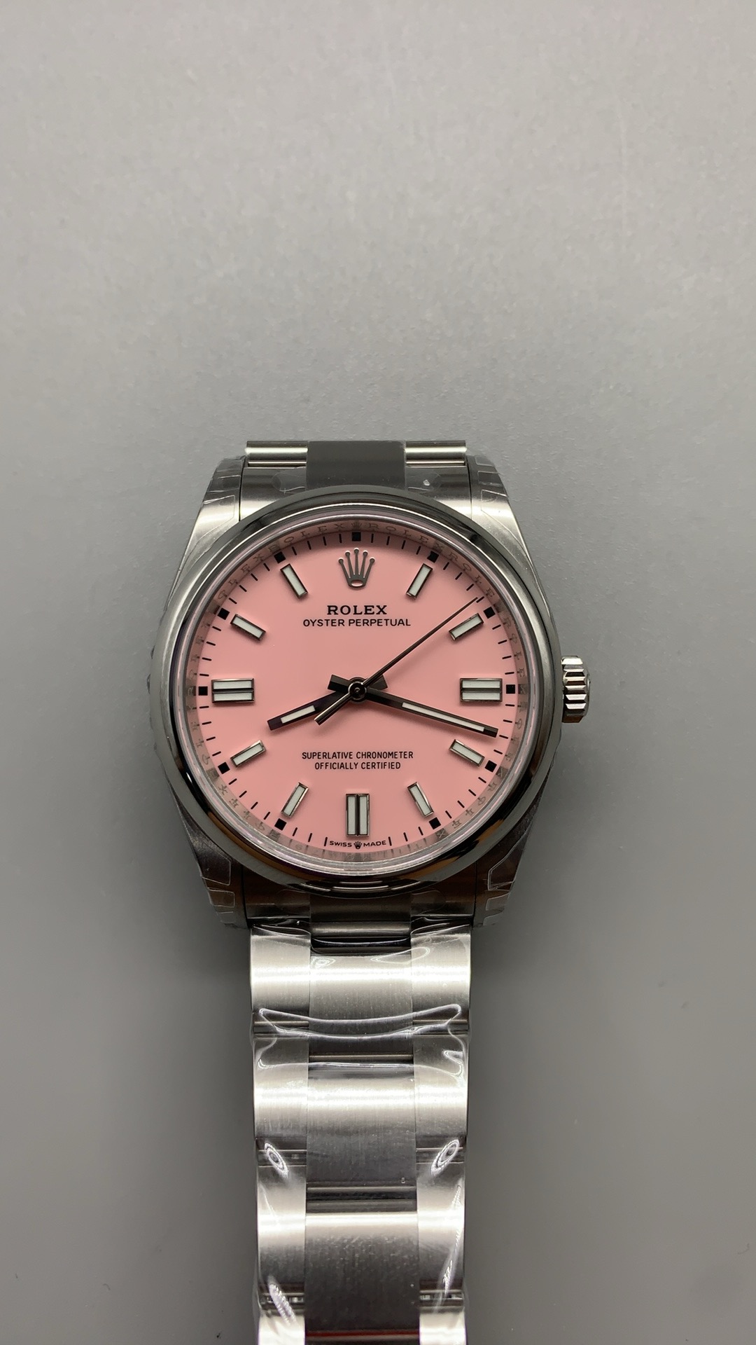 vsf-14348-c380dfc4a1-i1766330020689_4682_0_0-1 VS Factory Rolex Oyster Perpetual 36mm “Candy Pink” (126000) 1:1 Super Clone – DD3230 Movement – Bild 1