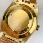 VS Factory Rolex Day-Date 40 Yellow Gold Champagne Baguette Diamond Dial (228238) V2 1:1 Super Clone – DD3255 Movement – Bild 8