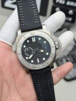 VS Factory Panerai Submersible 42mm Black Dial PAM00973 1:1 Super Clone – DDP.900 Movement – Bild 3