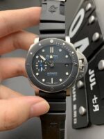 VS Factory Panerai Submersible 42mm Black Ceramic Bezel PAM00683 1:1 Super Clone – DDP.900 Movement – Bild 2