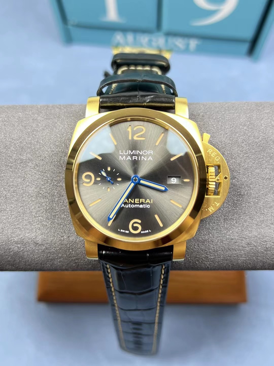vsf-14931-df877081f2-i1663591118_4125_0-1 VS Factory Panerai Luminor Marina Goldtech™ “Grey/Blue Phantom” 44mm Custom Build – DDP.9010 Movement – Bild 1