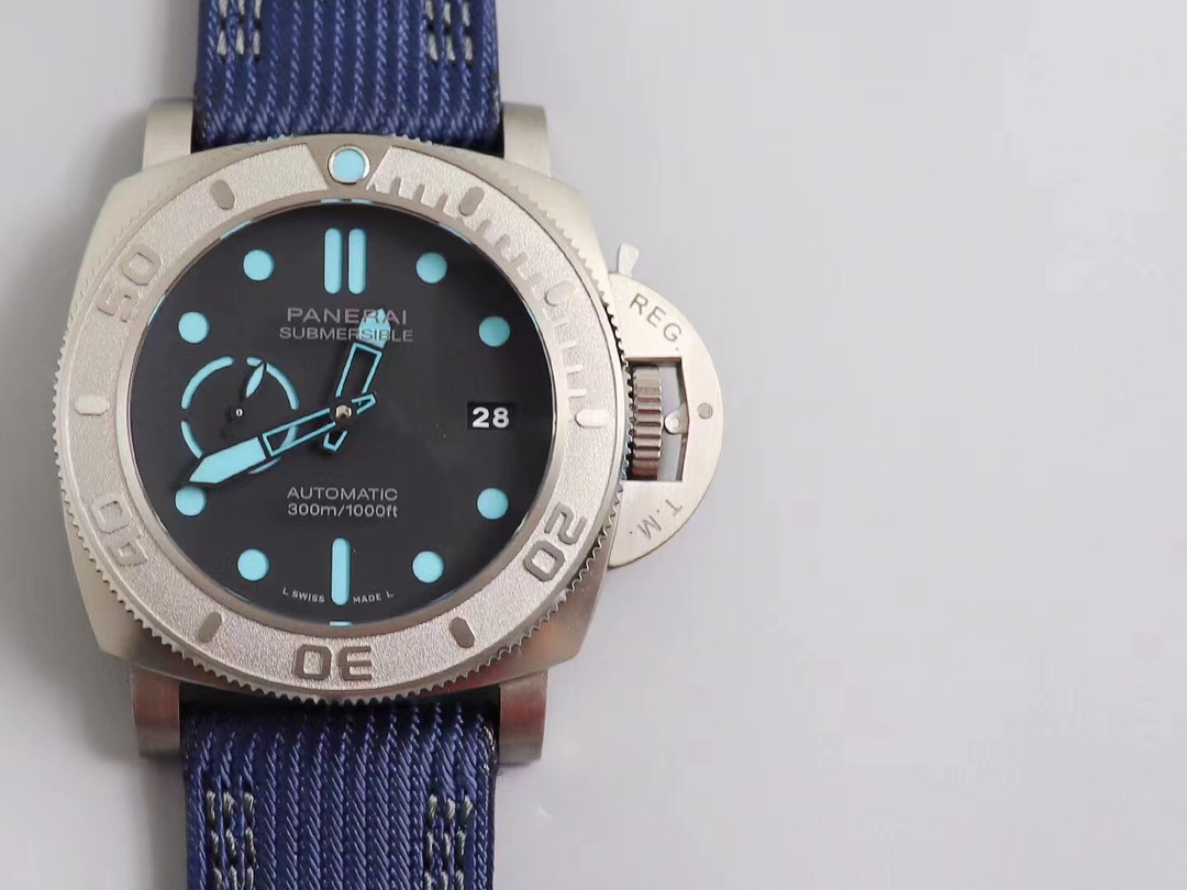 vsf-14940-4086245b38-i1672983656_9722_3 VS Factory Panerai Submersible “Mike Horn Edition” 47mm PAM00985 1:1 Super Clone – DDP.9010 Movement – Bild 1