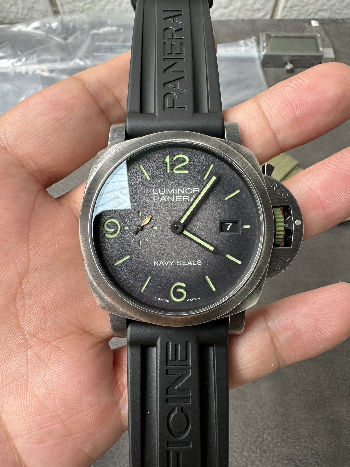 vsf-14963-c1a8ffeaec-i1718353301_2922_3-1 VS Factory Panerai Luminor Marina “Navy SEALs” 44mm PAM01412 1:1 Super Clone – DDP.9010 Movement – Bild 1