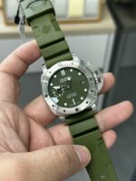 VS Factory Panerai Submersible “Verde Militare” 42mm PAM01055 1:1 Super Clone – DDP.900 Movement – Bild 4