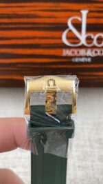 VS Factory Omega Seamaster Diver 300M “Green & Gold” (210.62.42.20.10.001) 1:1 Super Clone – DD8800 Movement – Bild 4