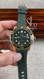 VS Factory Omega Seamaster Diver 300M “Green & Gold” (210.62.42.20.10.001) 1:1 Super Clone – DD8800 Movement