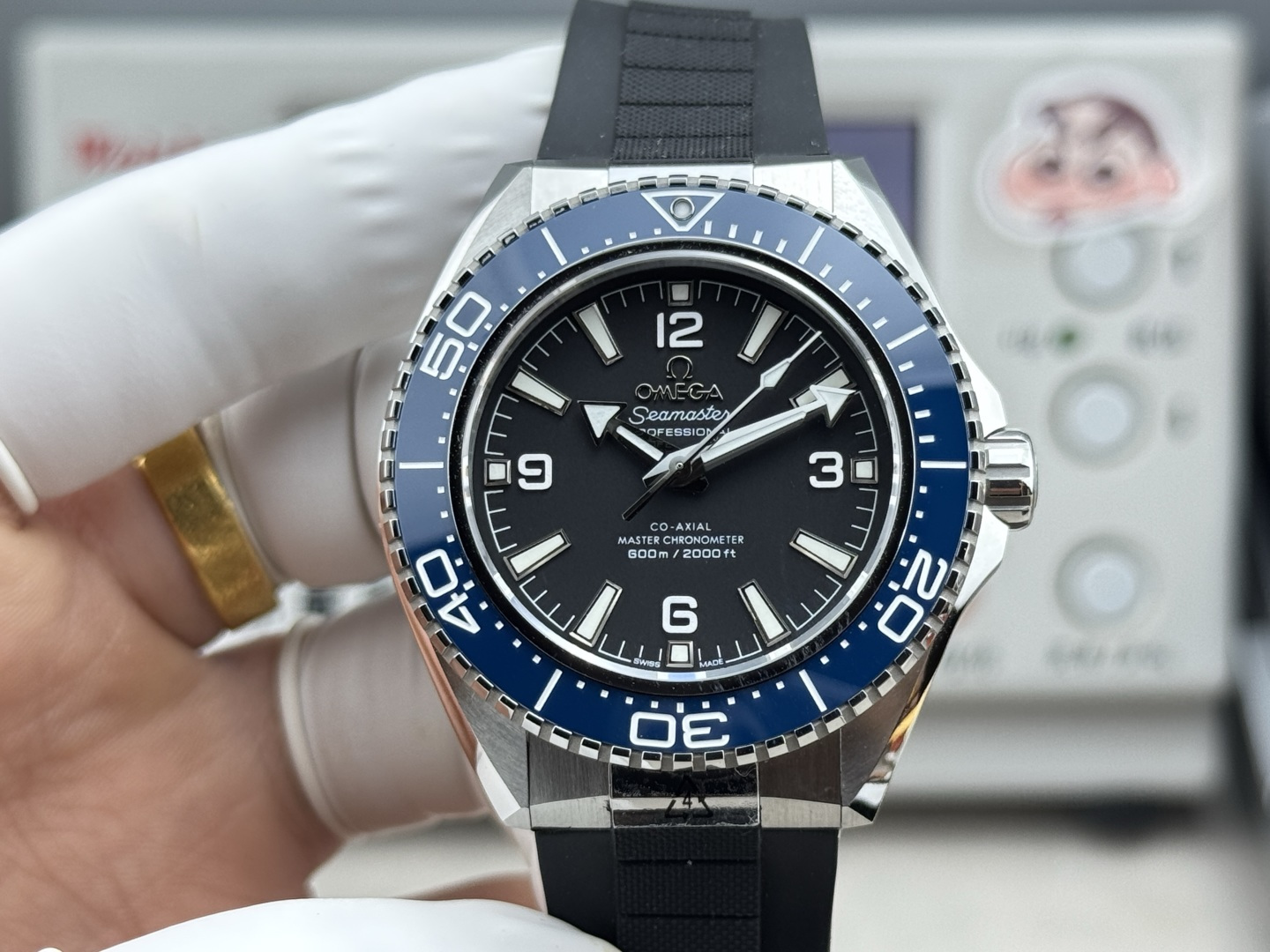 vsf-15740-1f0dc1a537-cmp_i1771962248357_2516_0_0-1-1 VS Factory Omega Seamaster Planet Ocean 600M Blue Ceramic (215.32.44.21.03.001) 1:1 Super Clone – DD8900 Movement – Bild 1