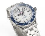 VS Factory Omega Seamaster Diver 300M 42mm White Dial Blue Bezel (210.30.42.20.04.002) 1:1 Super Clone – DD8800 Movement – Bild 3