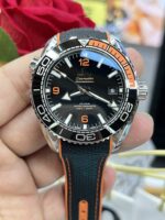 VS Factory Omega Seamaster Planet Ocean 600M 43.5mm Black/Orange Dial (215.32.44.21.01.001) 1:1 Super Clone – DD8900 Movement – Bild 5