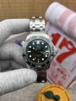 VS Factory Omega Seamaster Diver 300M 42mm Green Dial Green Ceramic Bezel(210.30.42.20.10.001) 1:1 Super Clone – DD8800 Movement – Bild 2