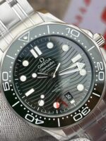 VS Factory Omega Seamaster Diver 300M 42mm Green Dial Green Ceramic Bezel(210.30.42.20.10.001) 1:1 Super Clone – DD8800 Movement – Bild 3