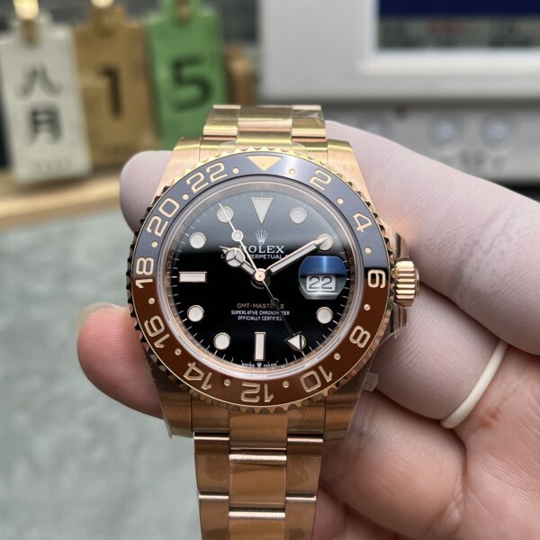 VSF Rolex 126715CHNR black and brown Cerachrom bezel close-up