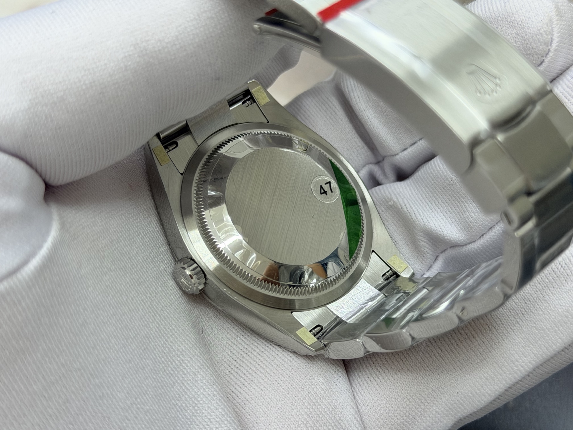 Solid caseback and end-link view of the VSF Oyster Perpetual 36 sample