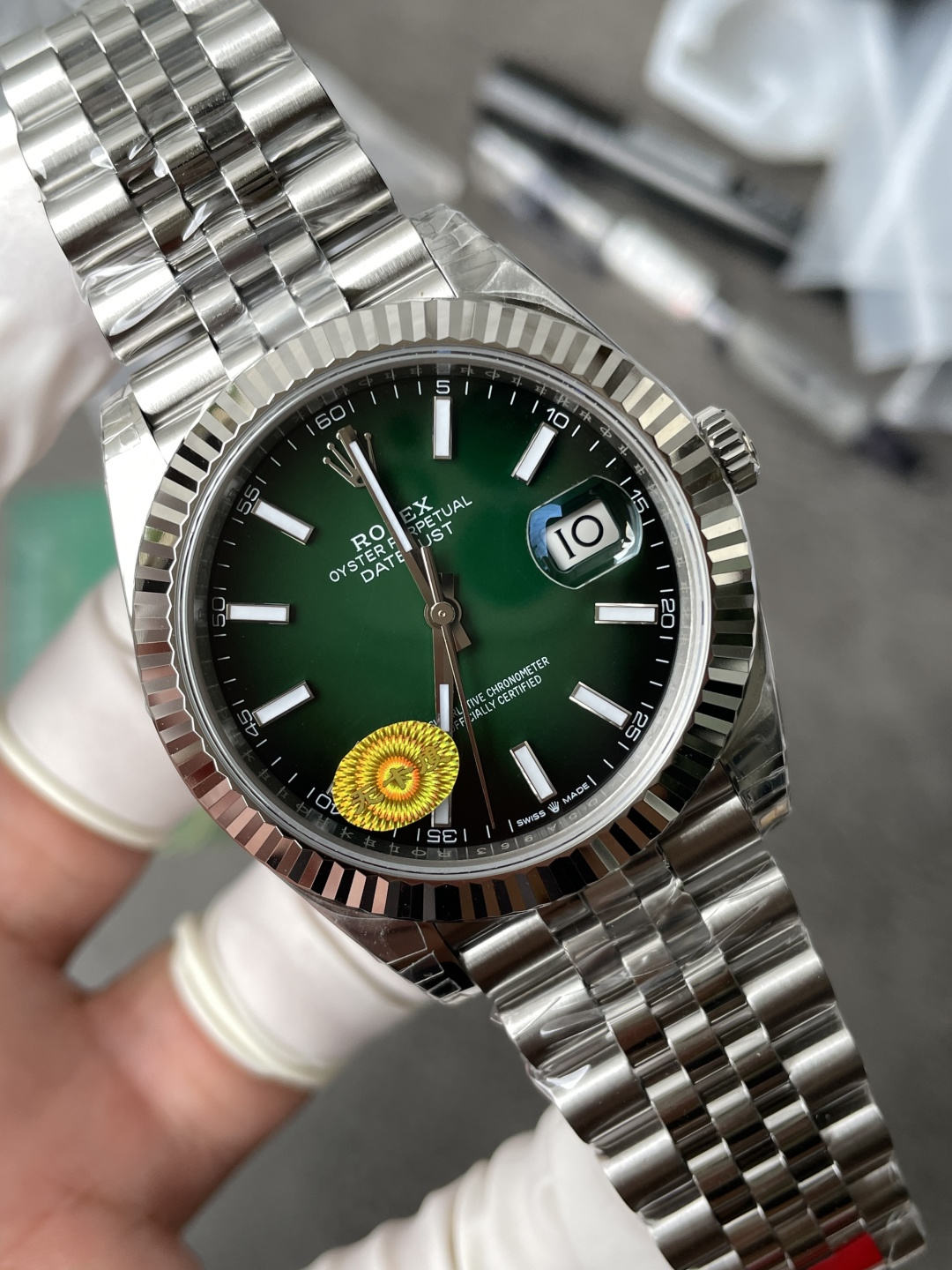 VS Factory Rolex Datejust 41mm Gradient Green Dial Fluted Bezel Jubilee Bracelet (126334) 1:1 Super Clone – Free-Sprung DD3235 Movement Product Image 01 VS Factory 126334 Gradient green dial free-sprung product image 01
