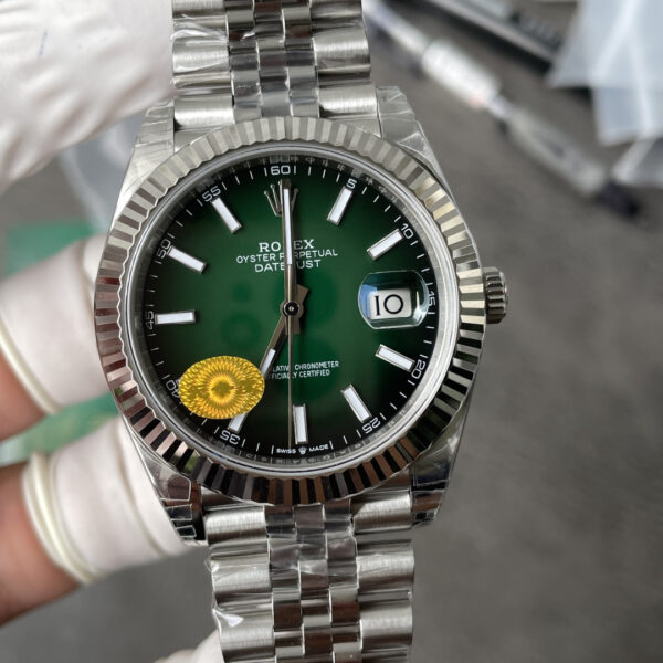 VS Factory 126334 Gradient green dial free-sprung product image 02