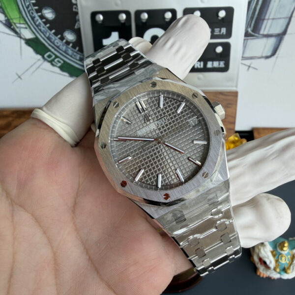 VS Factory 15500ST Steel grey Grande Tapisserie dial with red seconds hand free-sprung product image 02